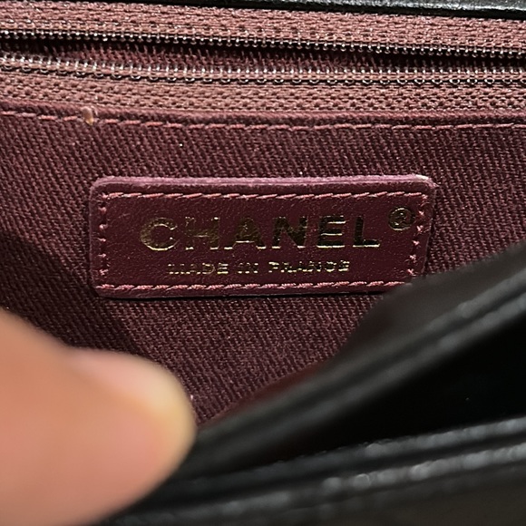 Chanel
Front Chain Flap Bag Quilted Sheepskin - Picture 8 of 9